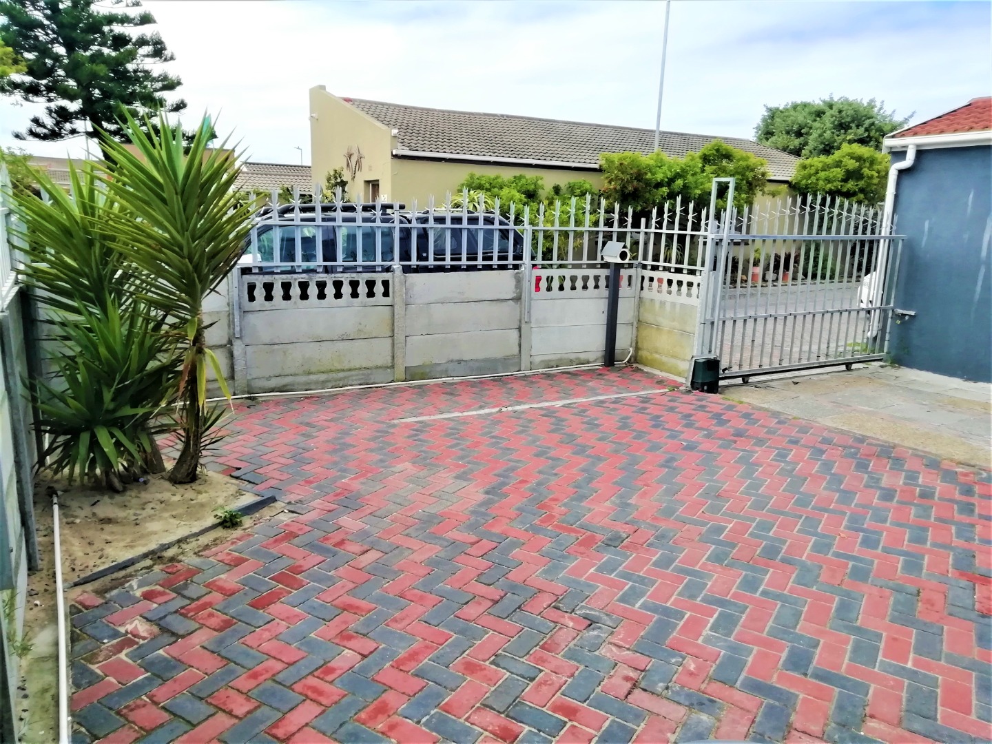 3 Bedroom House For Sale in Strandfontein Village RE/MAX™ of Southern