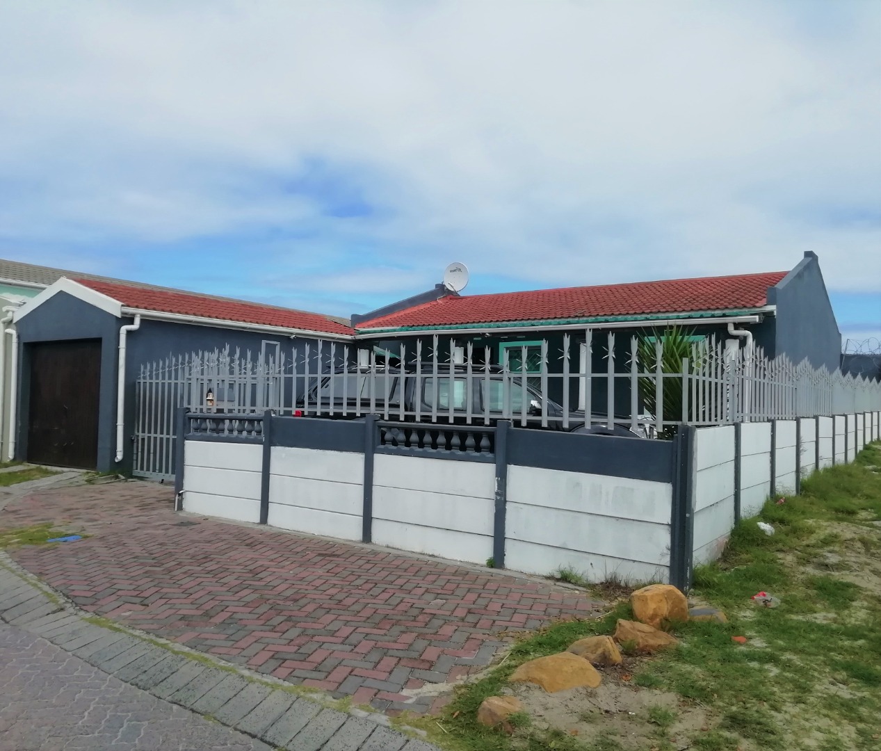 3 Bedroom House For Sale in Strandfontein Village RE/MAX™ of Southern Africa