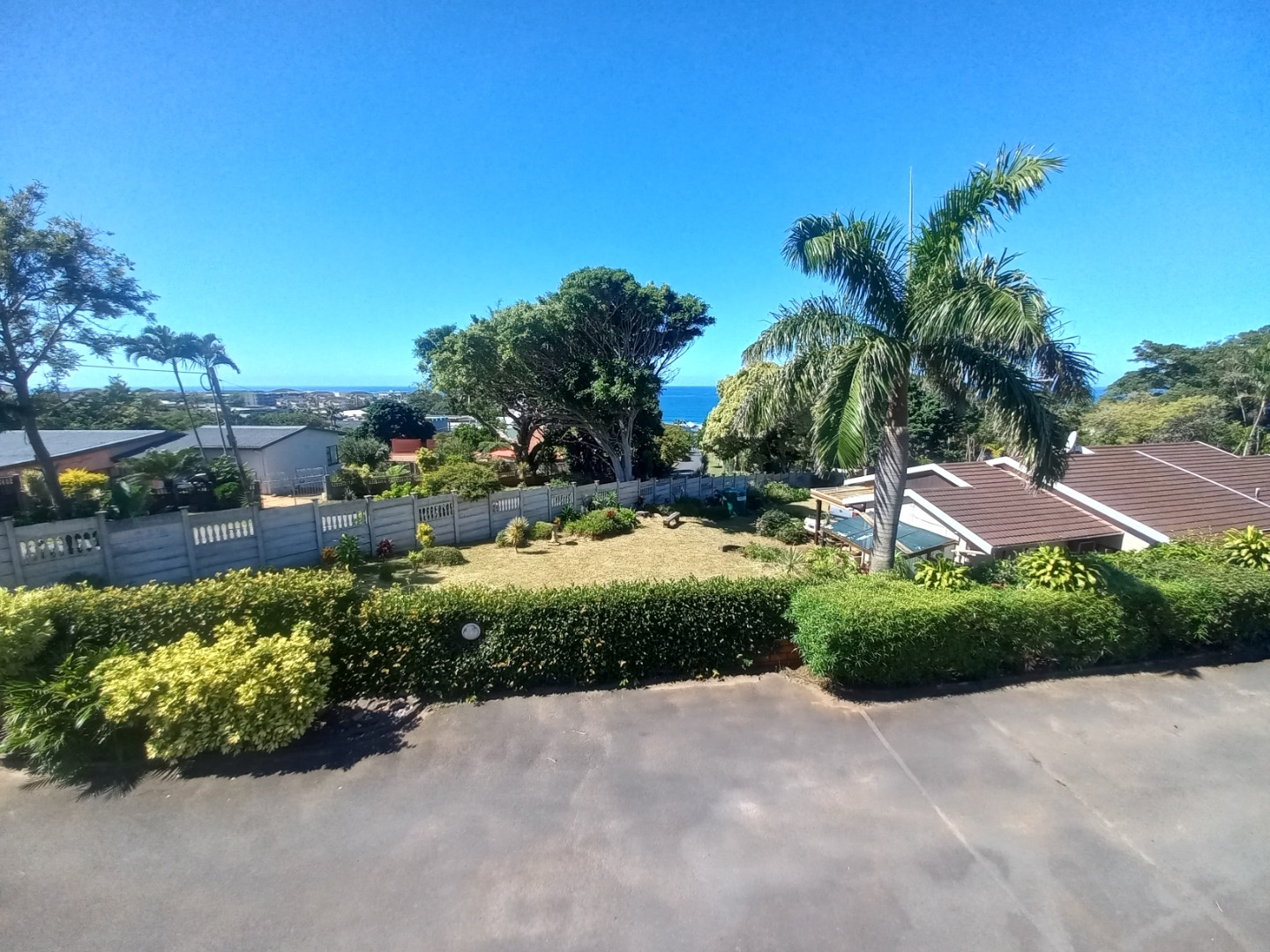 3 Bedroom Townhouse For Sale in Manaba Beach RE/MAX™ of Southern Africa