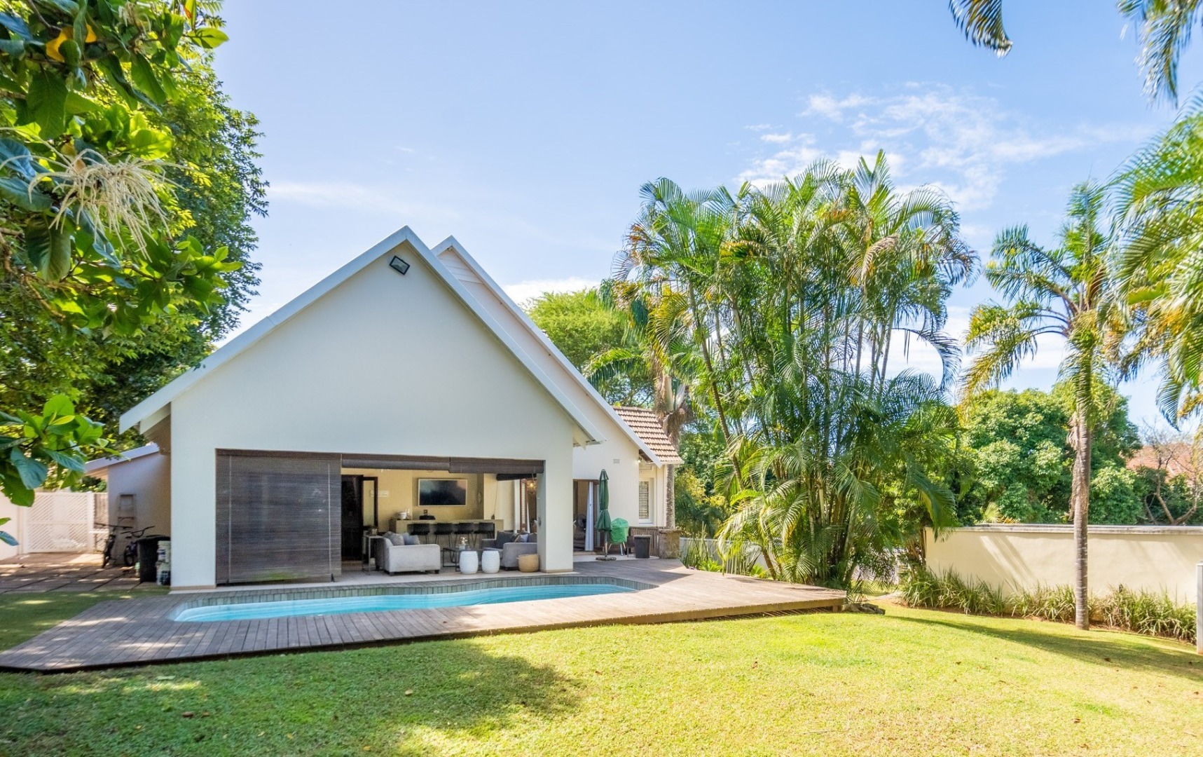 4 Bedroom House For Sale in Durban North RE/MAX™ of Southern Africa