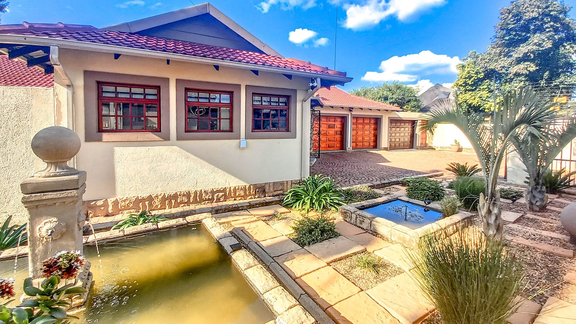 Property for sale in Florida Glen RE/MAX™ of Southern Africa