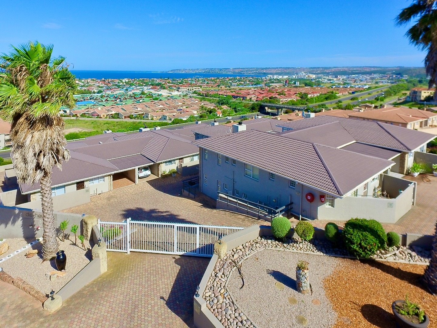 Property and houses for sale in Hartenbos, Western Cape RE/MAX