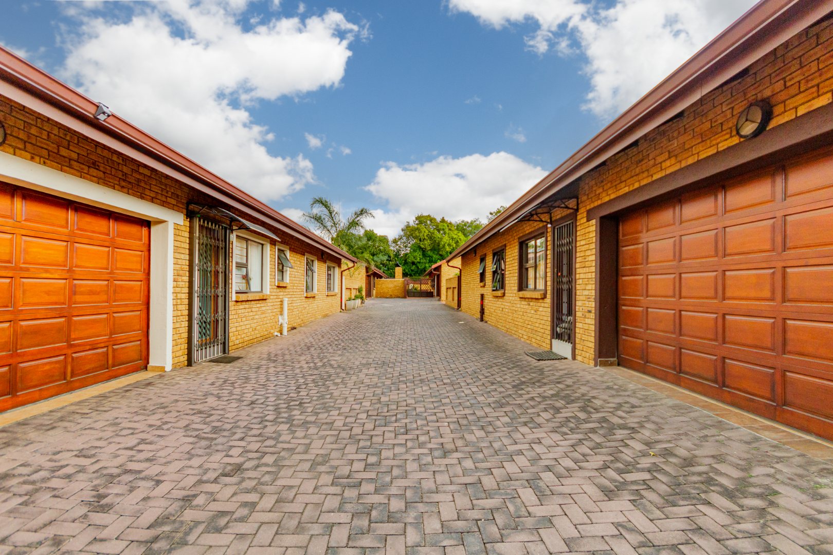 3 Bedroom House For Sale in New Redruth RE/MAX™ of Southern Africa