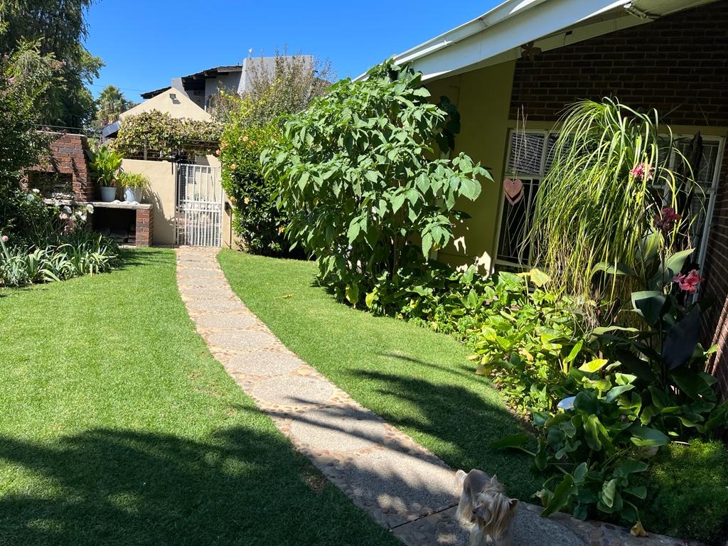 4 Bedroom House For Sale in Odendaalsrus RE/MAX™ of Southern Africa