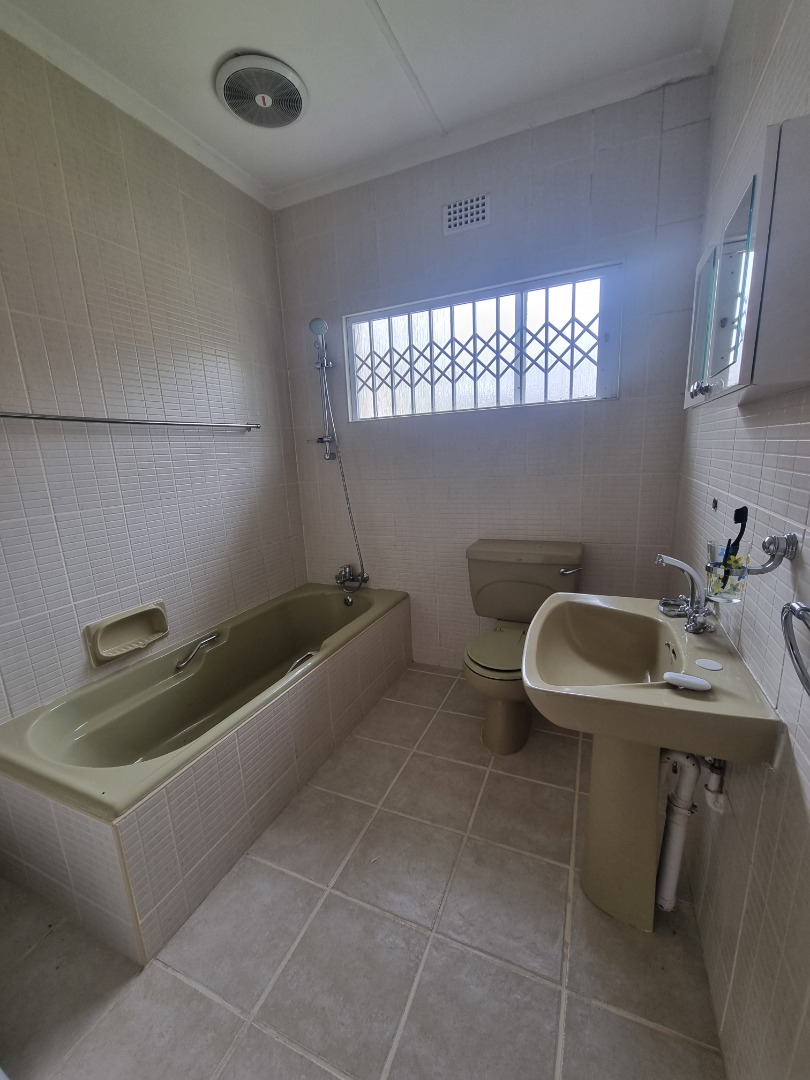 5 Bedroom House For Sale in Harrismith RE/MAX™ of Southern Africa