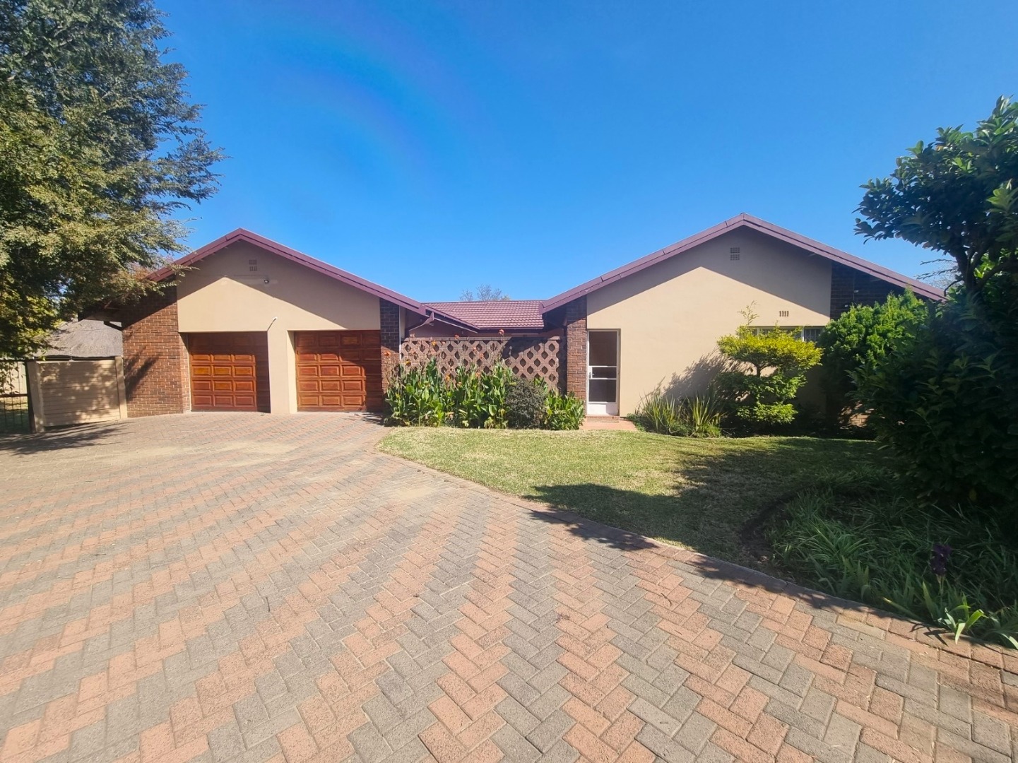 5 Bedroom House For Sale in Harrismith RE/MAX™ of Southern Africa