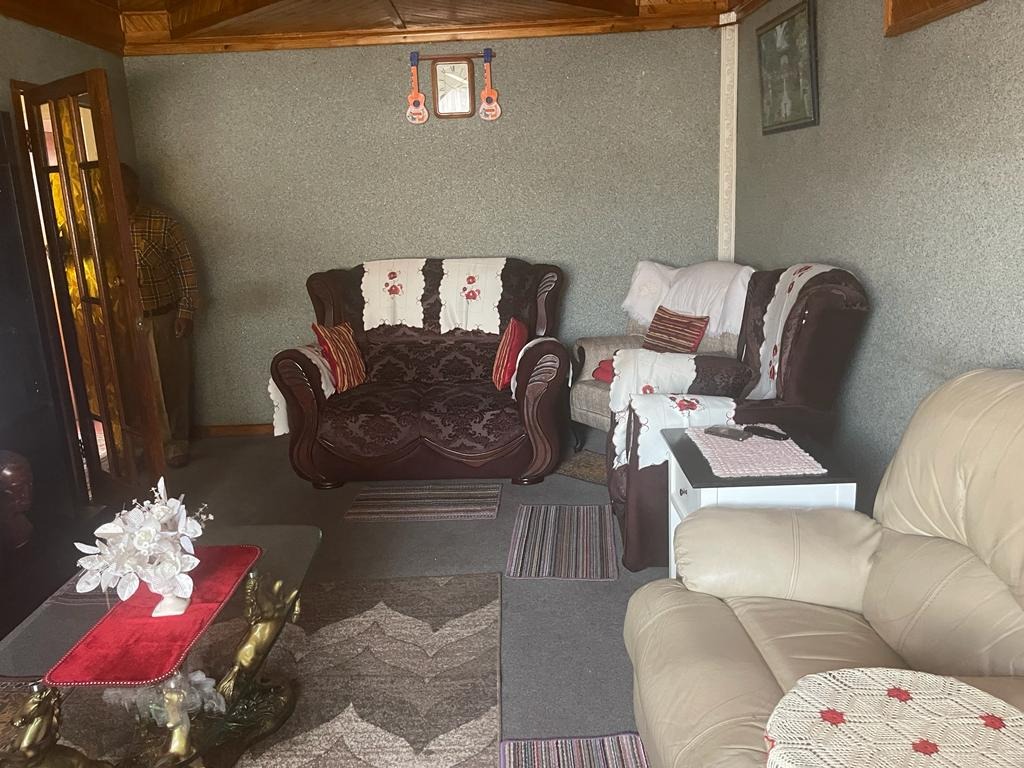 3 Bedroom House For Sale in Eldorado Park RE/MAX™ of Southern Africa