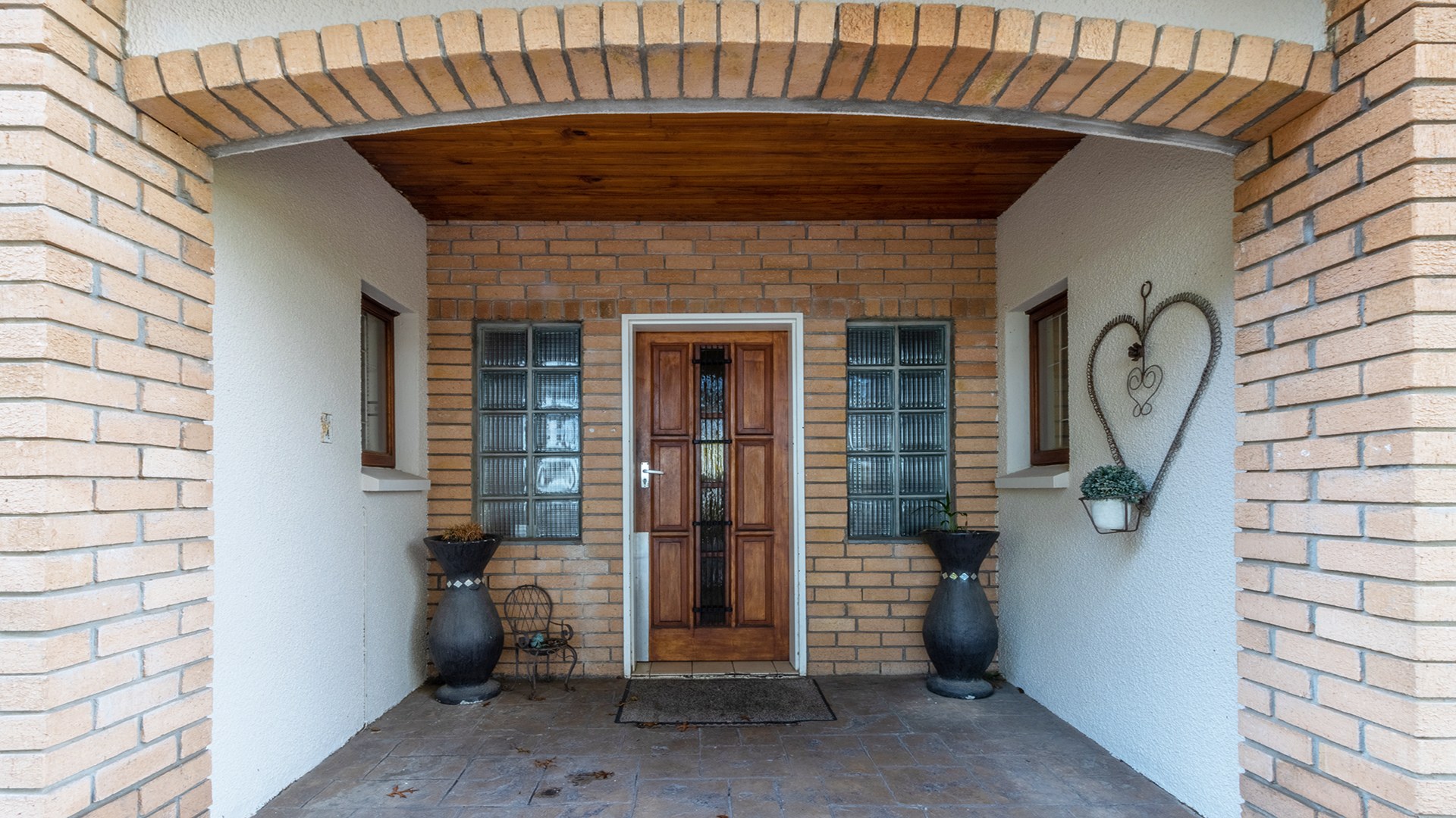4 Bedroom House For Sale in Parel Vallei RE/MAX™ of Southern Africa