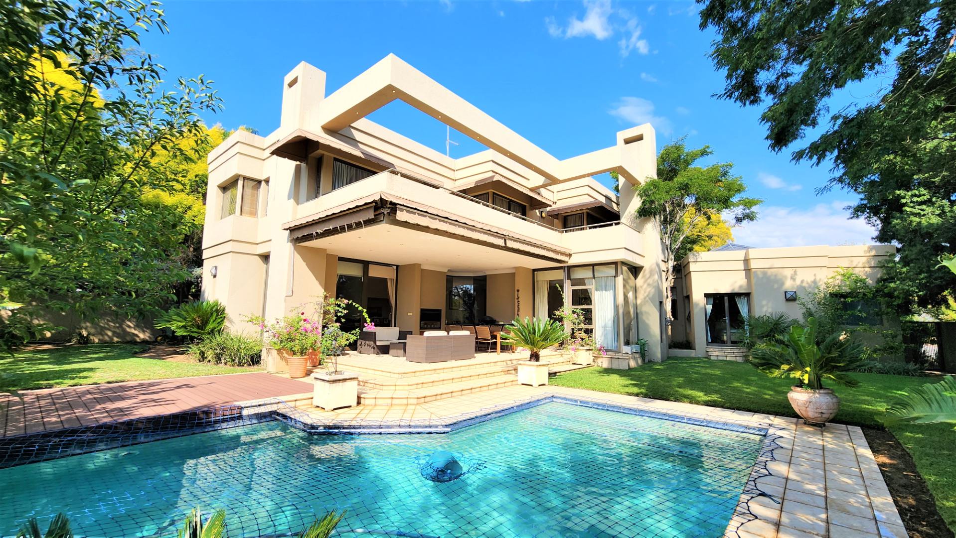 4 Bedroom House For Sale in Dainfern Golf Estate RE/MAX™ of Southern Africa