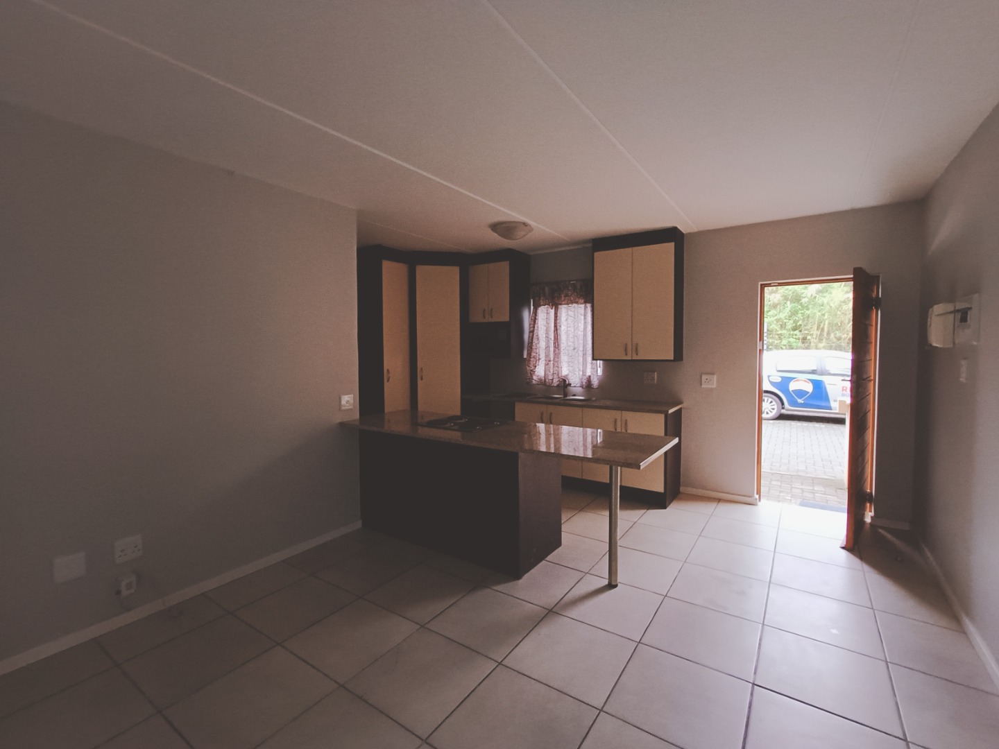 1 Bedroom Apartment / Flat To Rent in Bonnie Doon RE/MAX™ of Southern