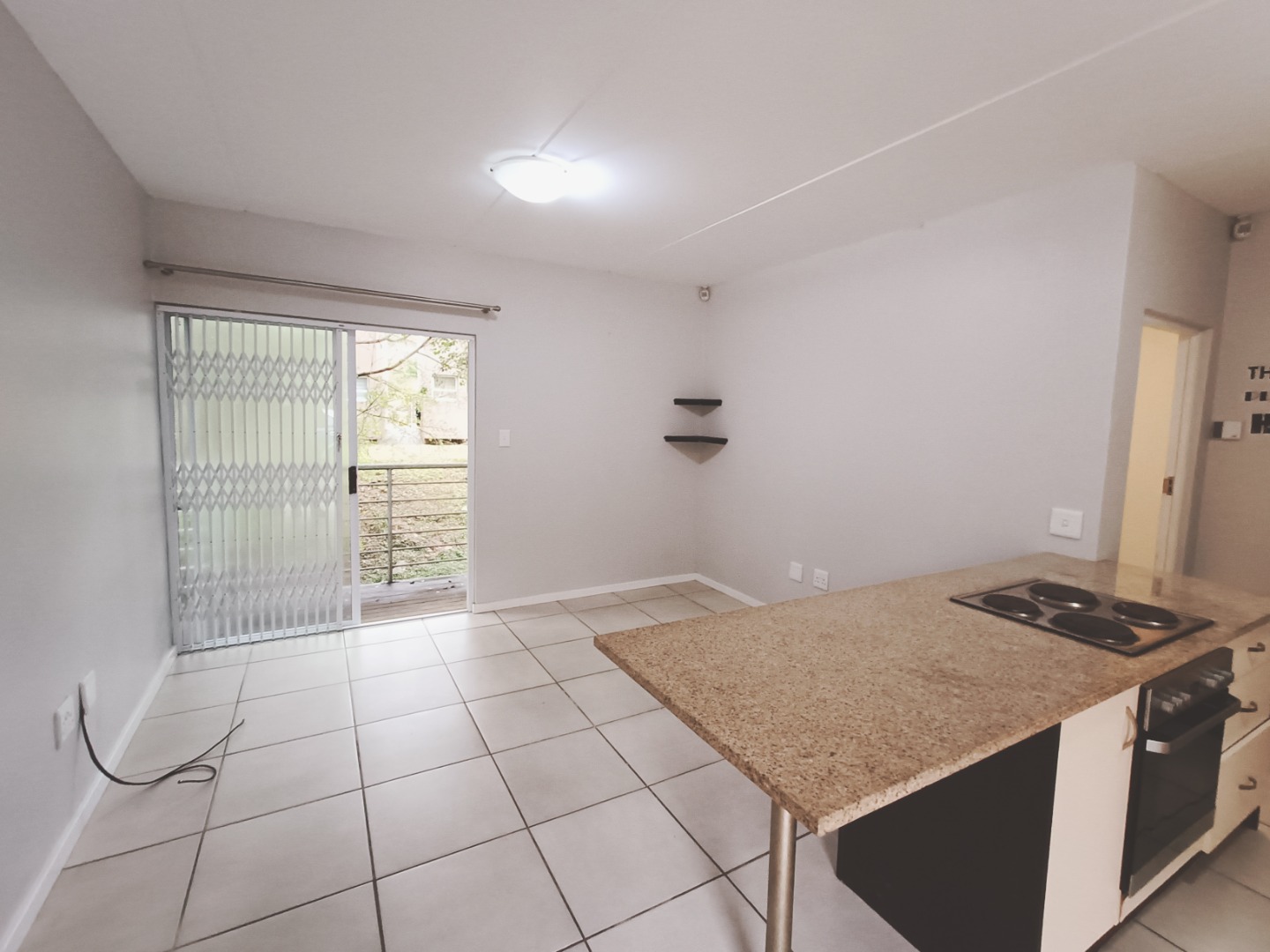 1 Bedroom Apartment / Flat To Rent in Bonnie Doon RE/MAX™ of Southern