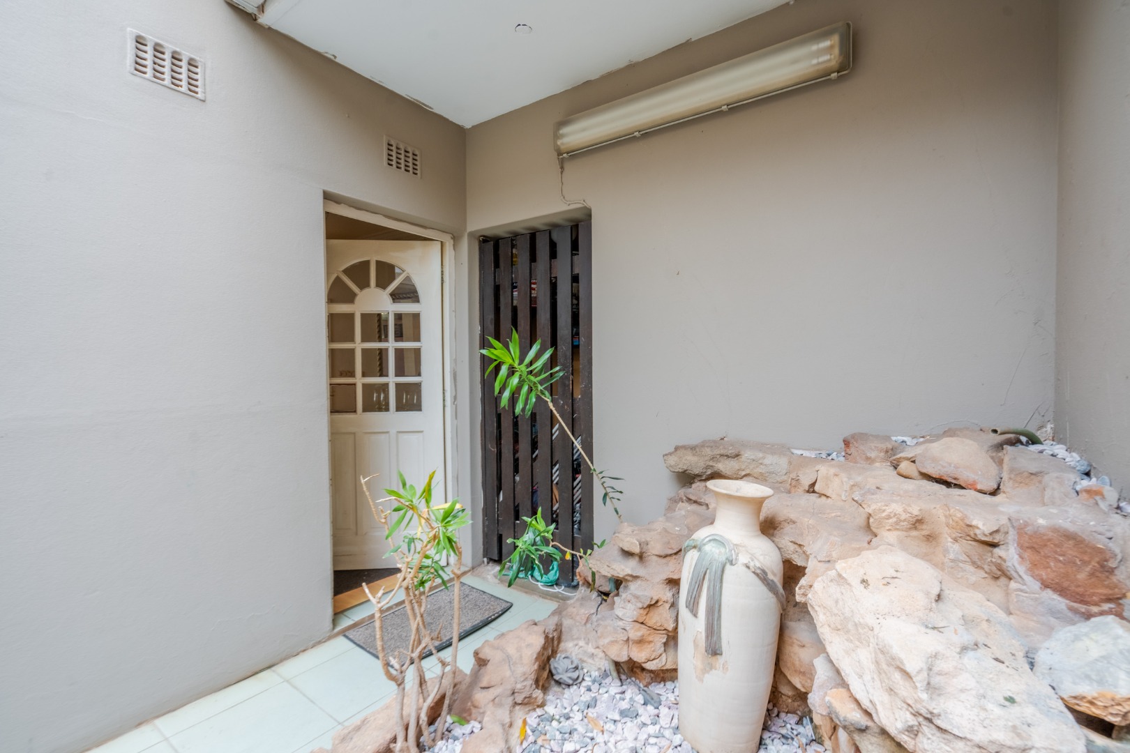 5 Bedroom House For Sale in Overport RE/MAX™ of Southern Africa