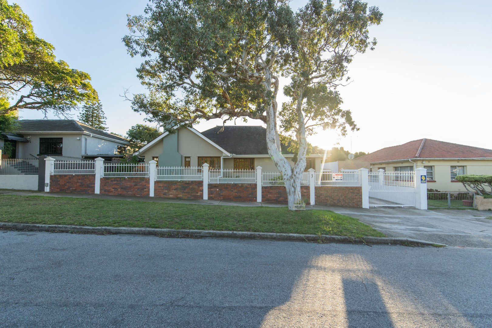 3 Bedroom House For Sale in Glendinningvale RE/MAX™ of Southern Africa