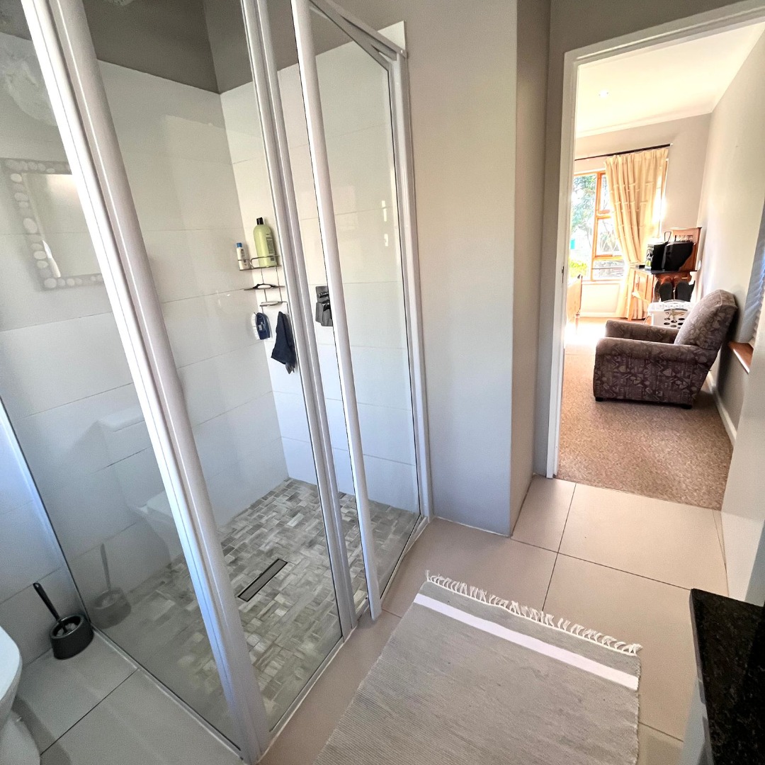 3 Bedroom House For Sale in Charlo RE/MAX™ of Southern Africa