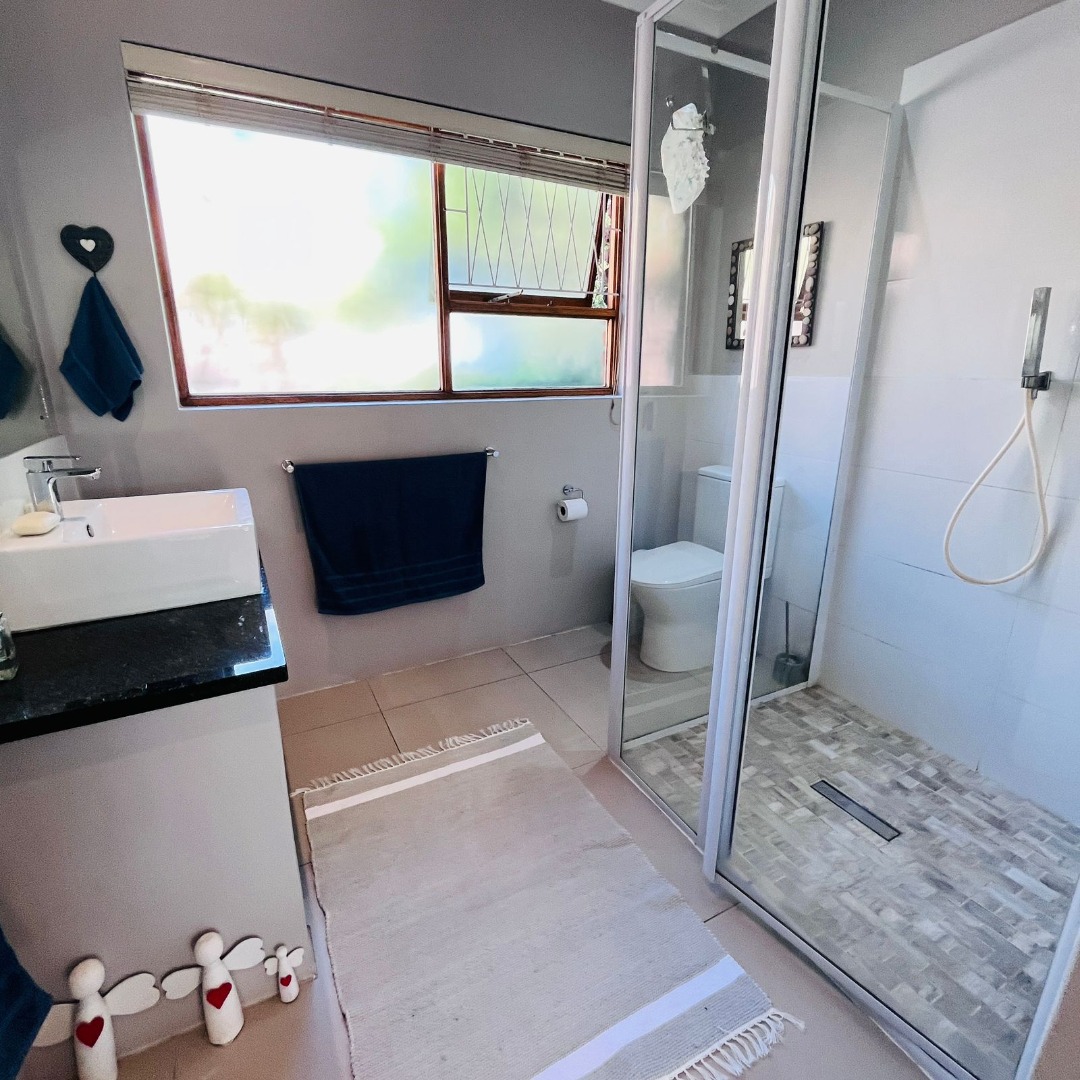 3 Bedroom House For Sale in Charlo RE/MAX™ of Southern Africa