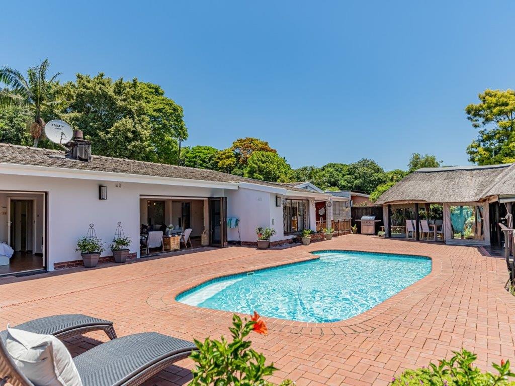 4 Bedroom House For Sale in Kloof RE/MAX™ of Southern Africa