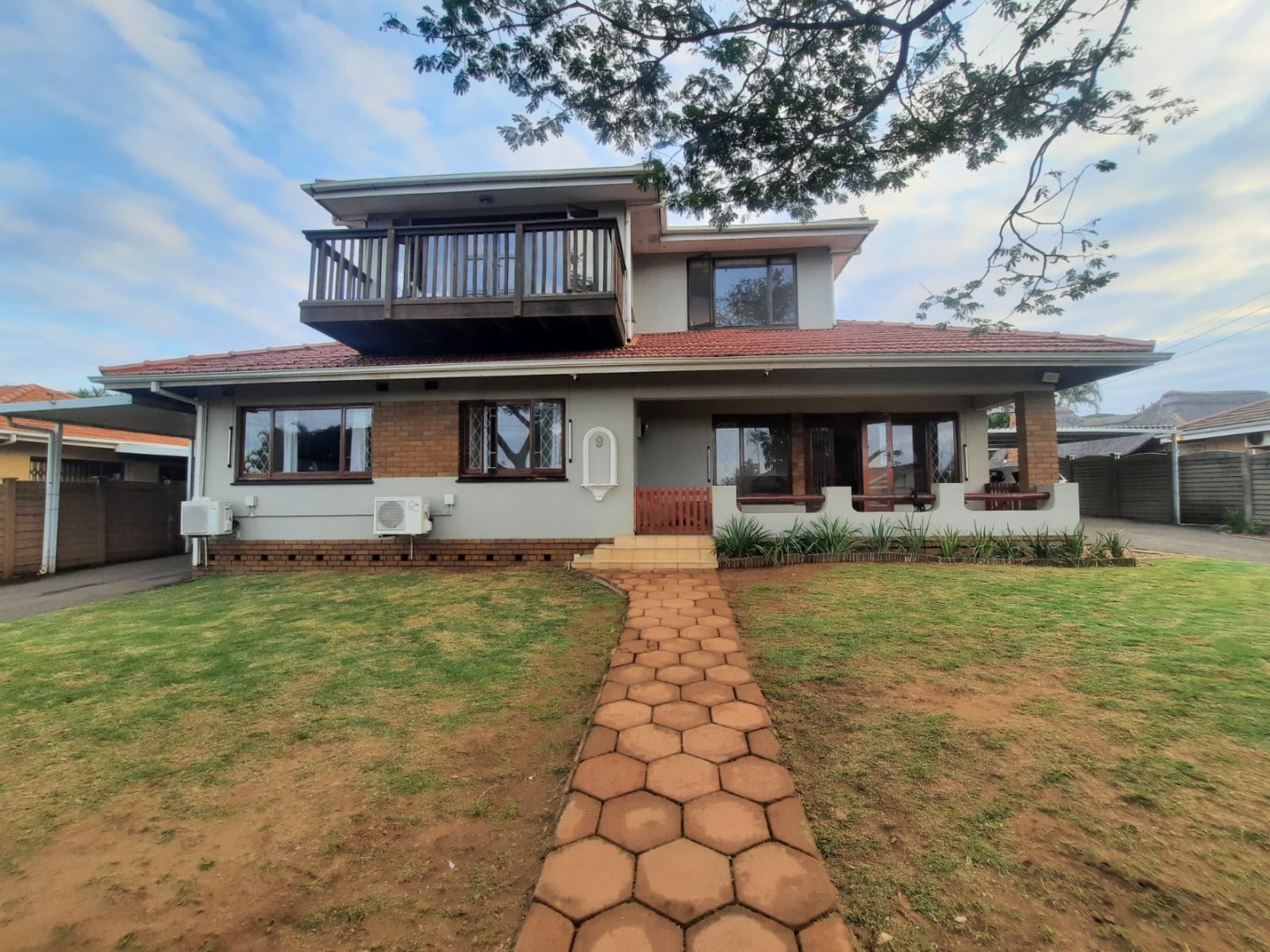 4 Bedroom House For Sale in Bluff RE/MAX™ of Southern Africa