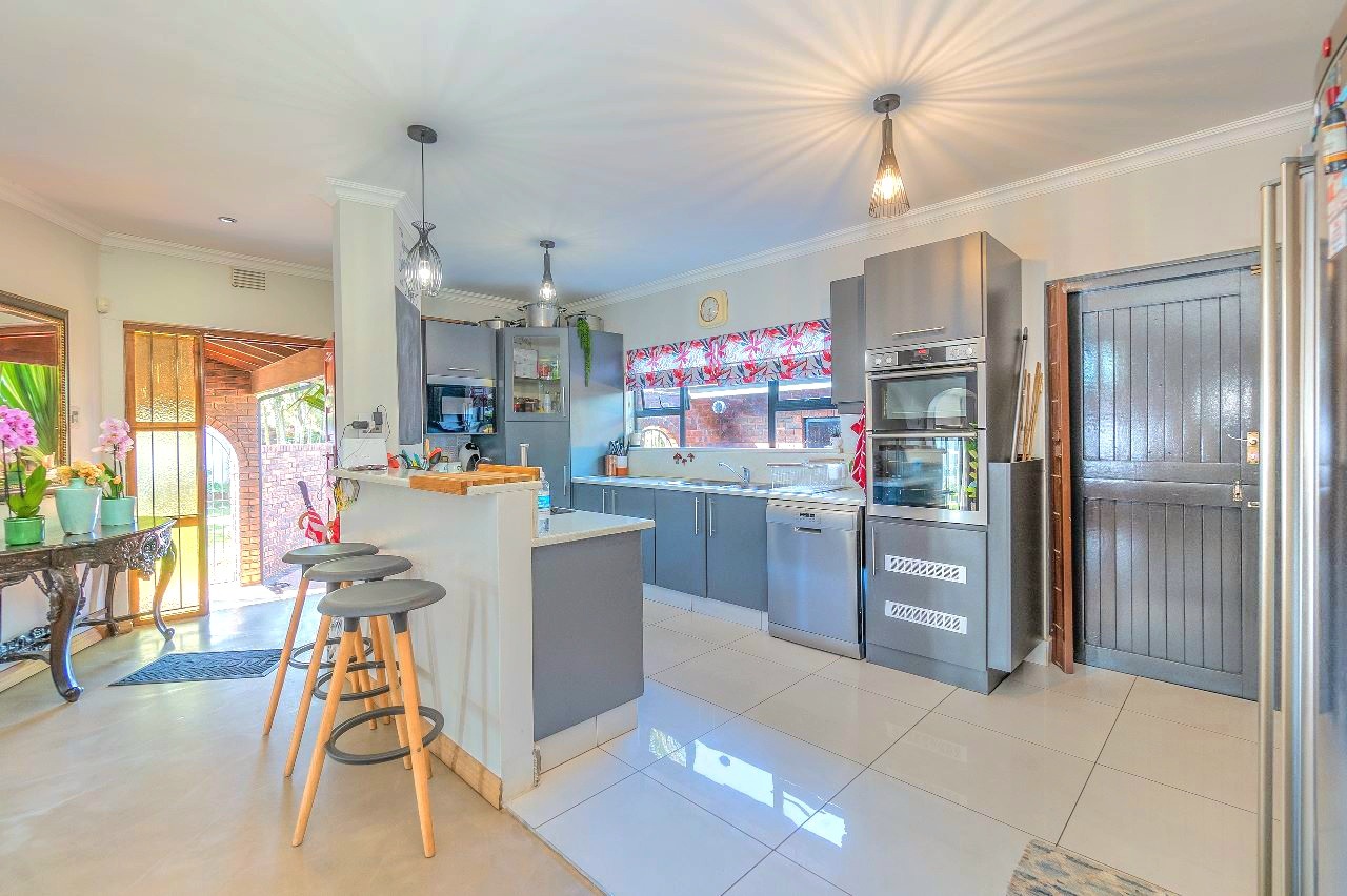 3 Bedroom House For Sale in Amanzimtoti RE/MAX™ of Southern Africa