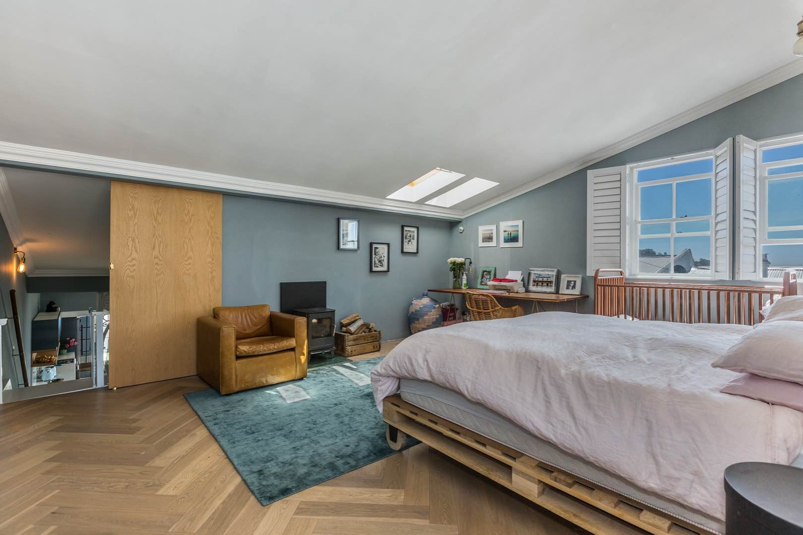 3 Bedroom House To Rent in Tamboerskloof RE/MAX™ of Southern Africa