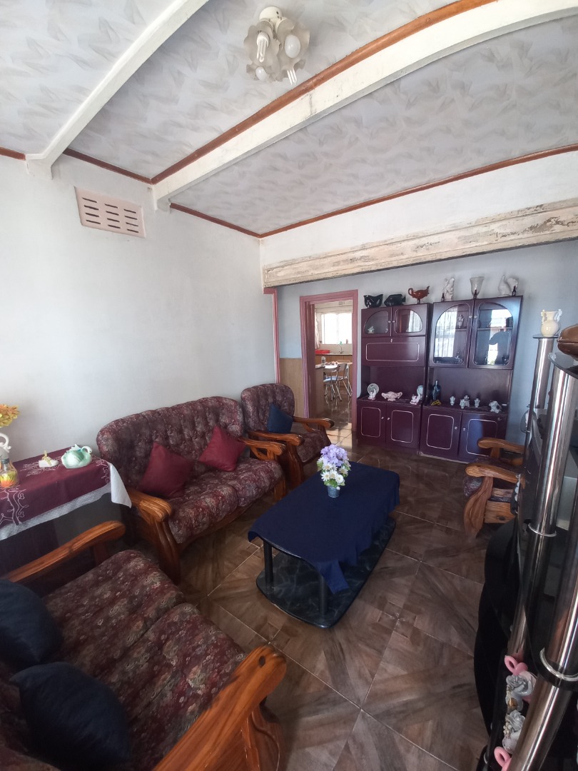 3 Bedroom House For Sale in Galeshewe RE/MAX™ of Southern Africa