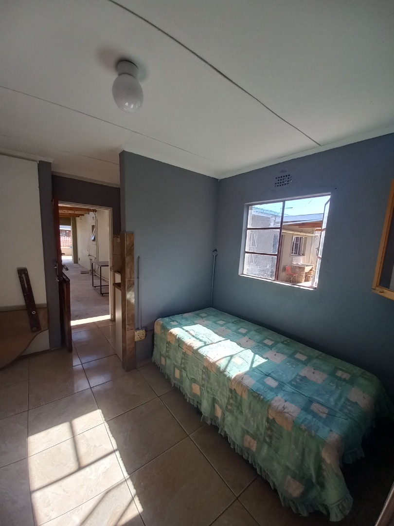 3 Bedroom House For Sale in Galeshewe RE/MAX™ of Southern Africa