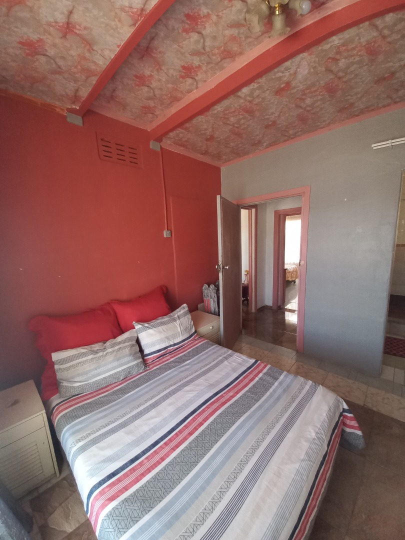 3 Bedroom House For Sale in Galeshewe RE/MAX™ of Southern Africa