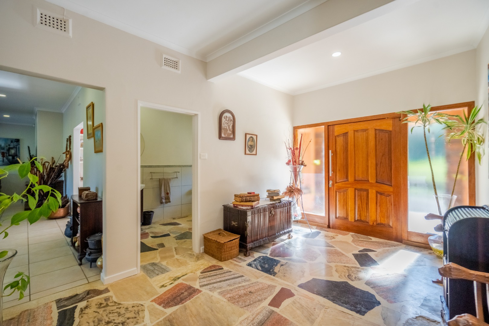 4 Bedroom House For Sale in Kloof RE/MAX™ of Southern Africa