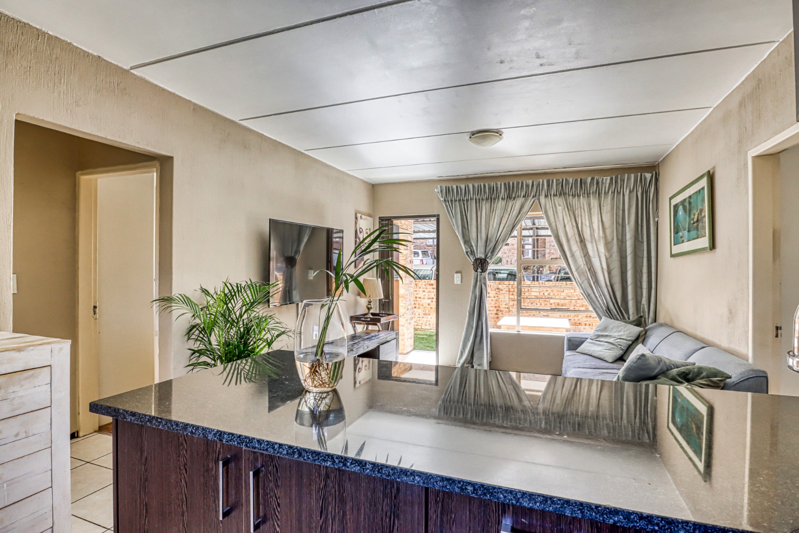 2 Bedroom Apartment / Flat For Sale in Honeypark RE/MAX™ of Southern