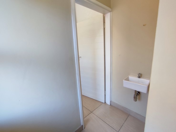 3 Bedroom Townhouse To Rent in Clare Hills RE/MAX™ of Southern Africa