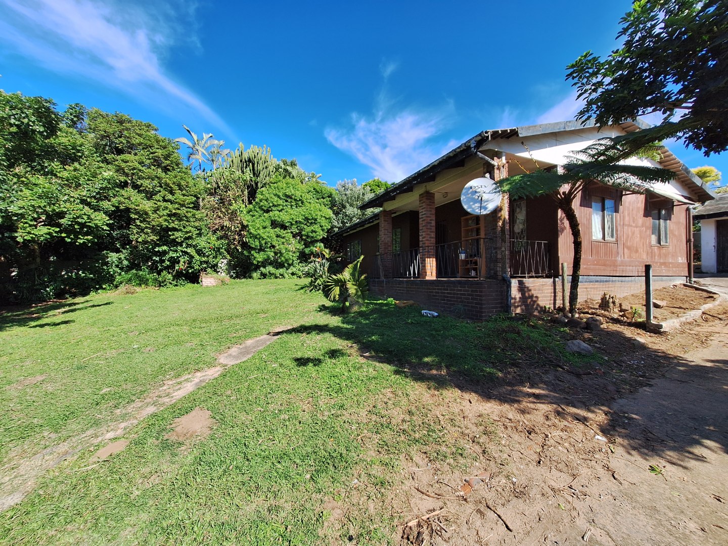 4 Bedroom House For Sale in Uvongo RE/MAX™ of Southern Africa