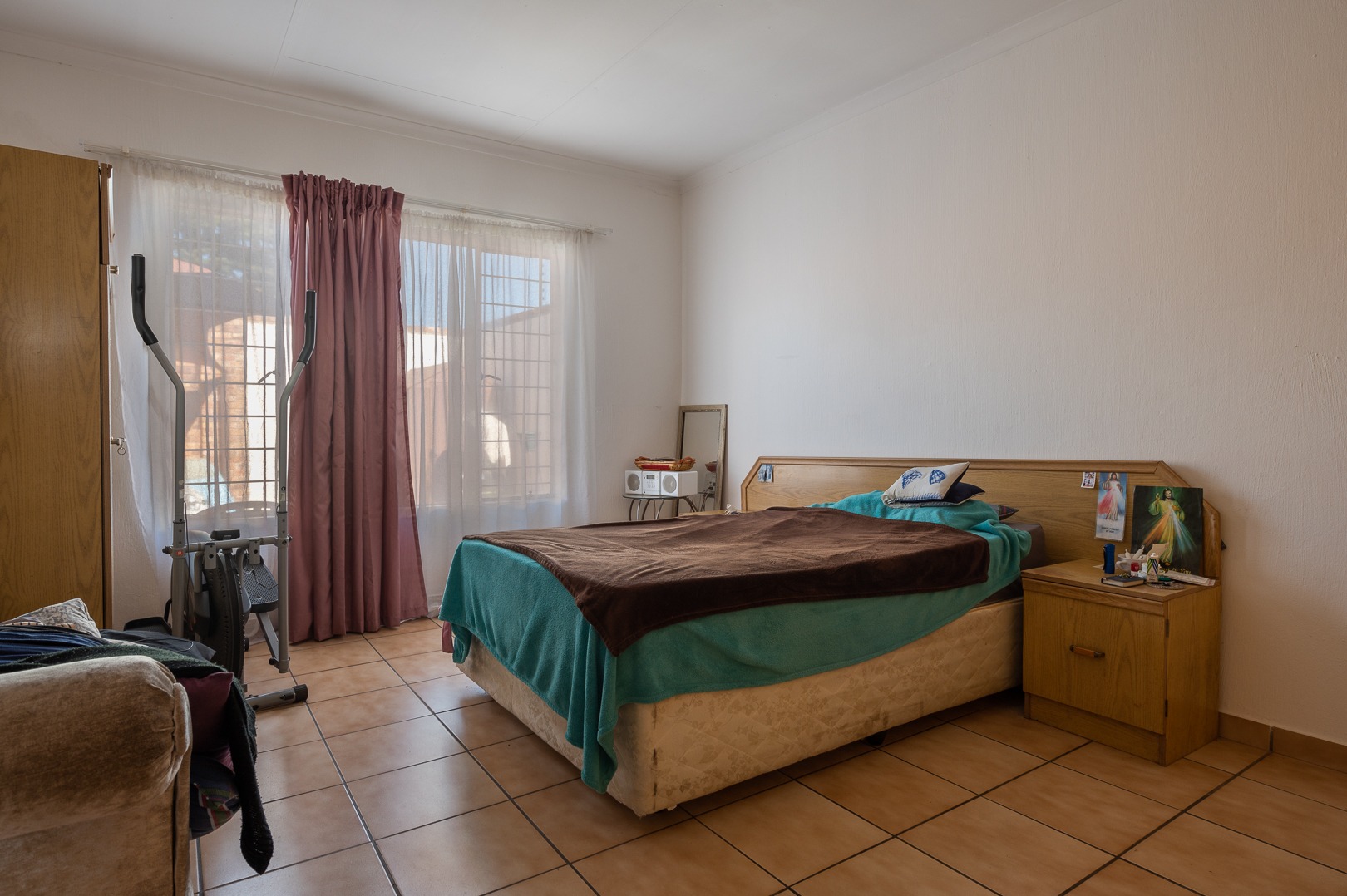 9 Bedroom House For Sale in Kibler Park RE/MAX™ of Southern Africa