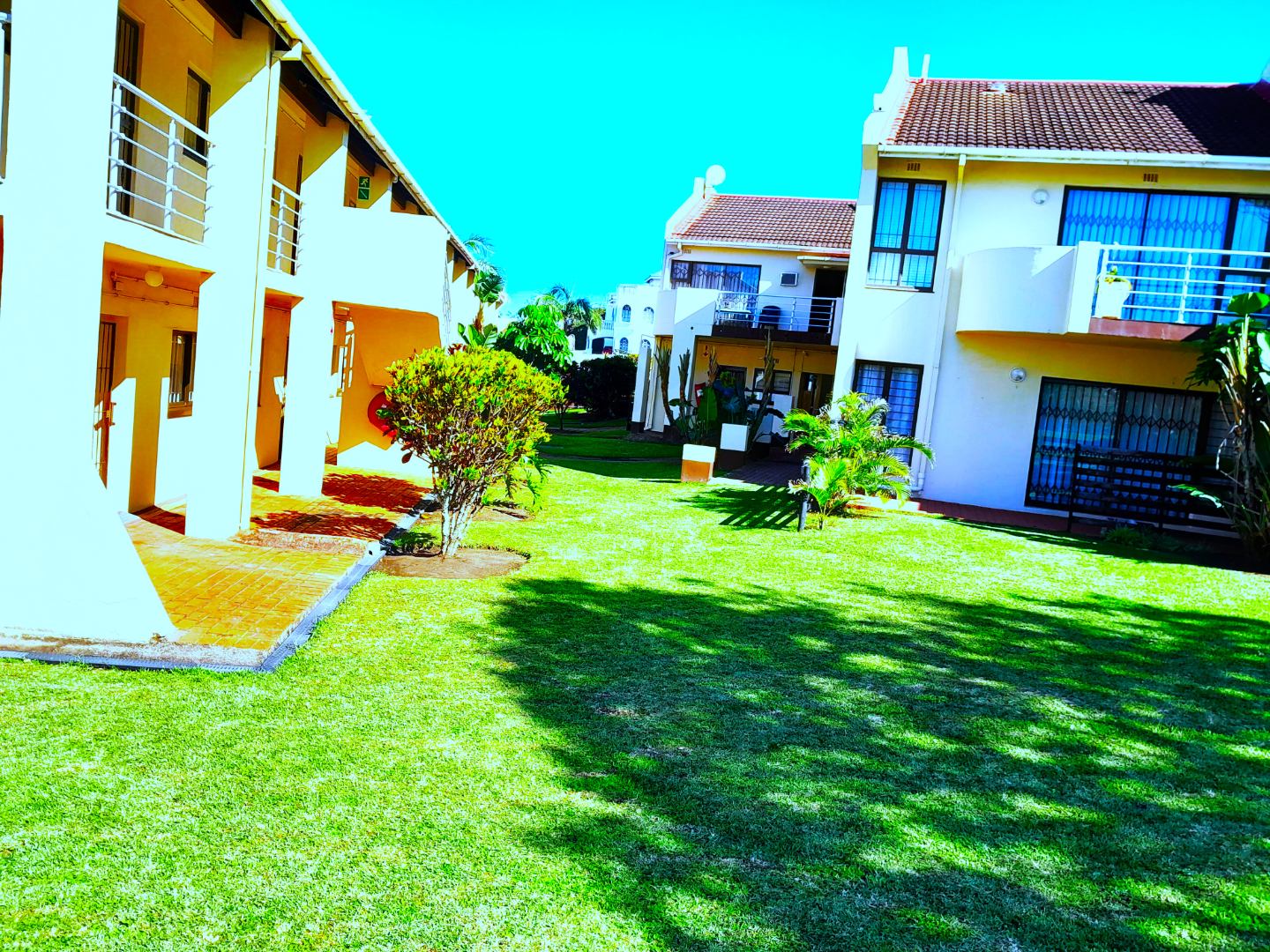 3 Bedroom Apartment / Flat For Sale in Scottburgh South RE/MAX™ of