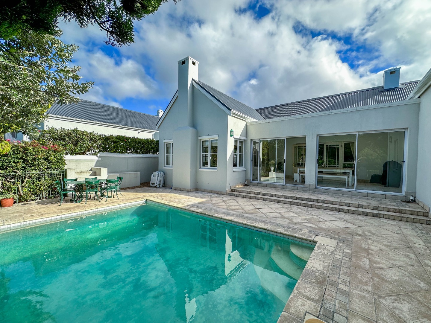 3 Bedroom House For Sale in Steenberg Golf Estate RE/MAX™ of Southern