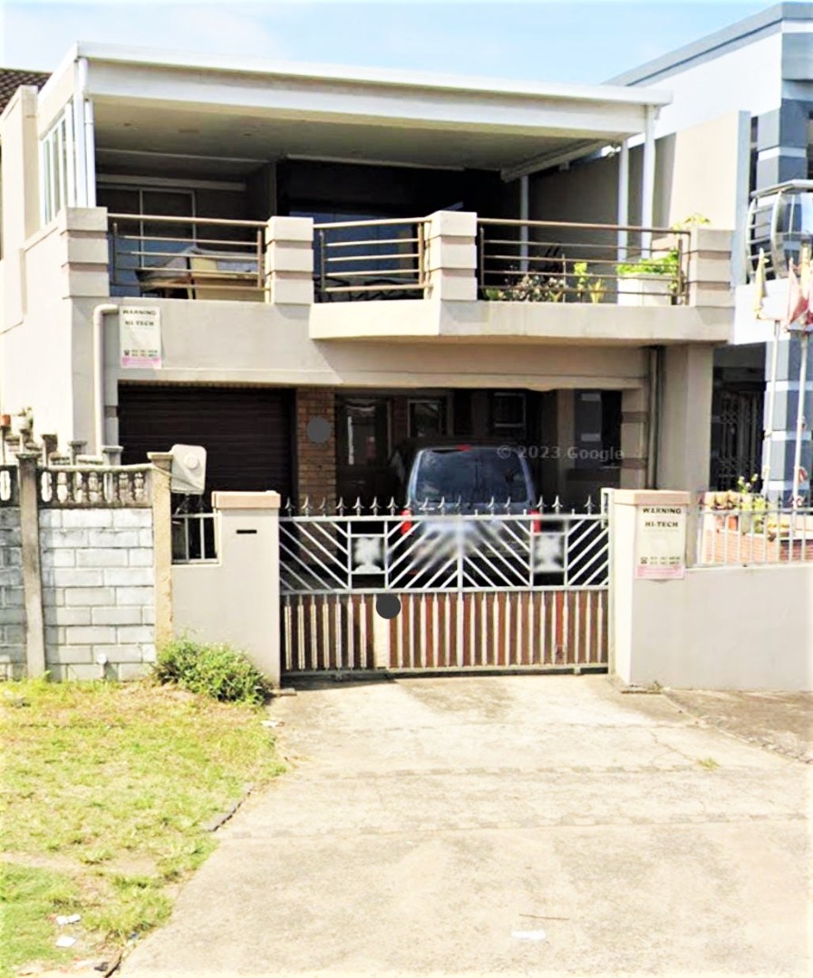 3 Bedroom House For Sale in Woodview RE/MAX™ of Southern Africa