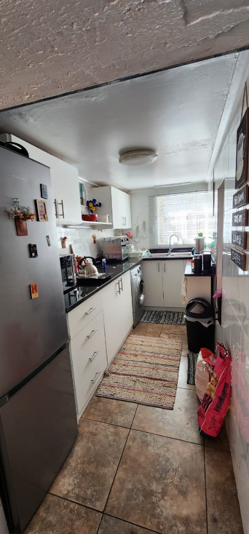 1 Bedroom Apartment / Flat To Rent in Bluff RE/MAX™ of Southern Africa