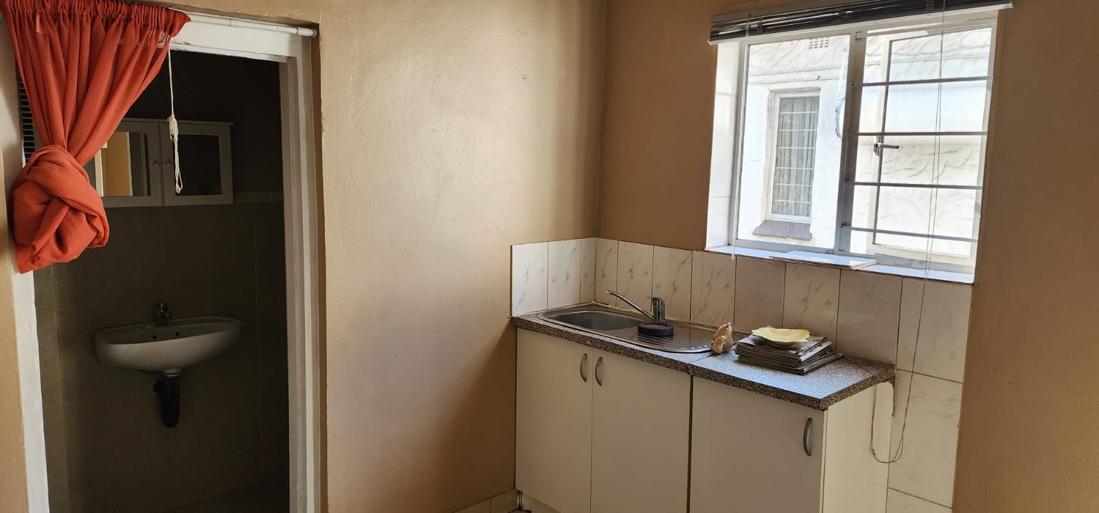 1 Bedroom Apartment / Flat To Rent in Bluff RE/MAX™ of Southern Africa