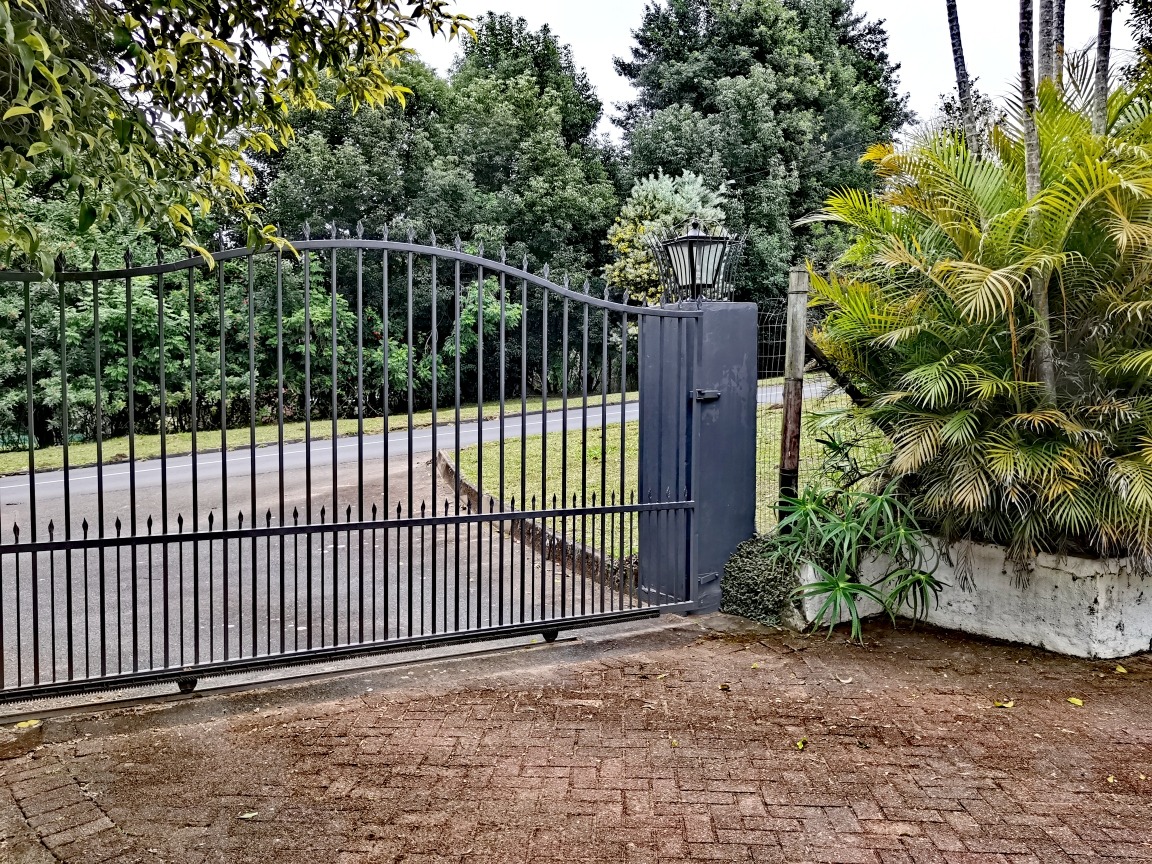 4 Bedroom House For Sale in West Riding RE/MAX™ of Southern Africa