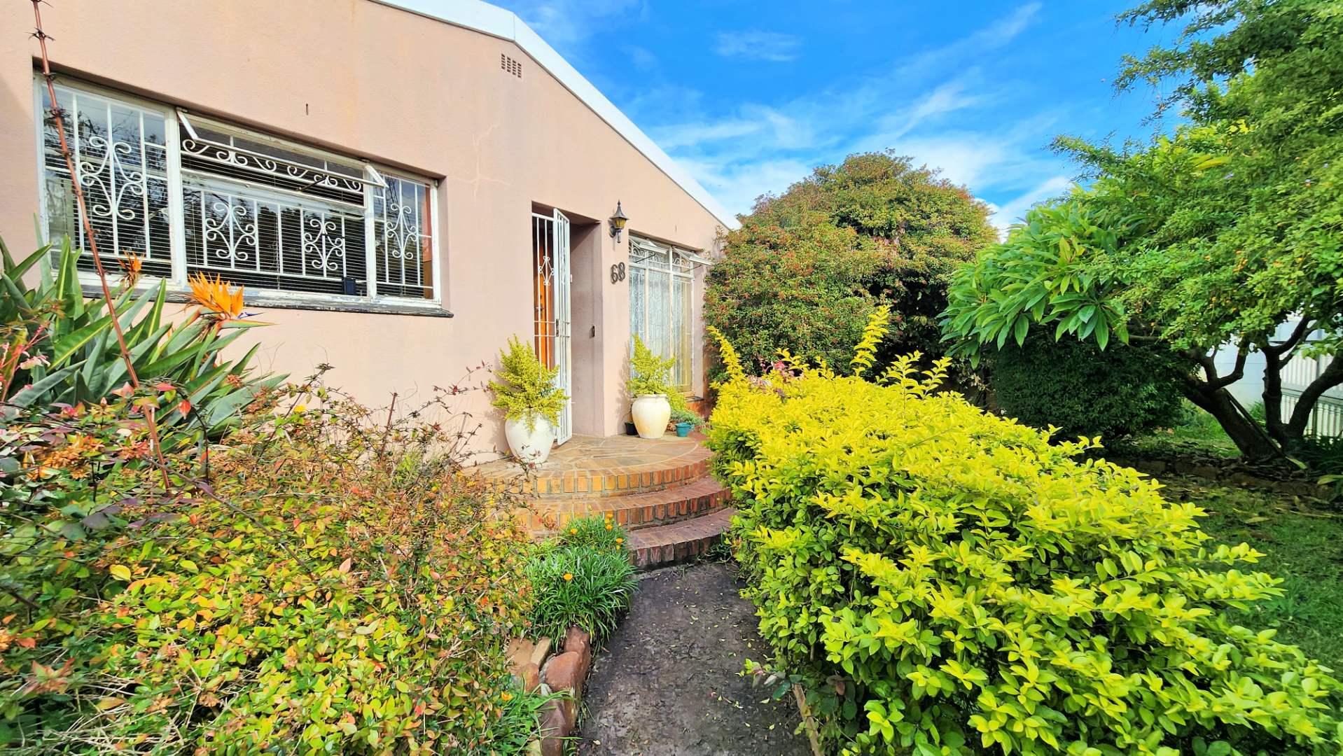 3 Bedroom House For Sale in Belhar RE/MAX™ of Southern Africa