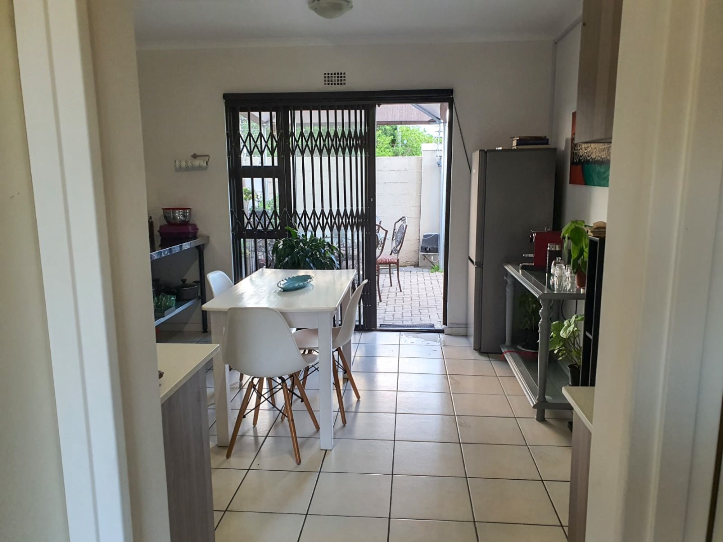 2 Bedroom Apartment / Flat For Sale in Grassy Park RE/MAX™ of Southern Africa