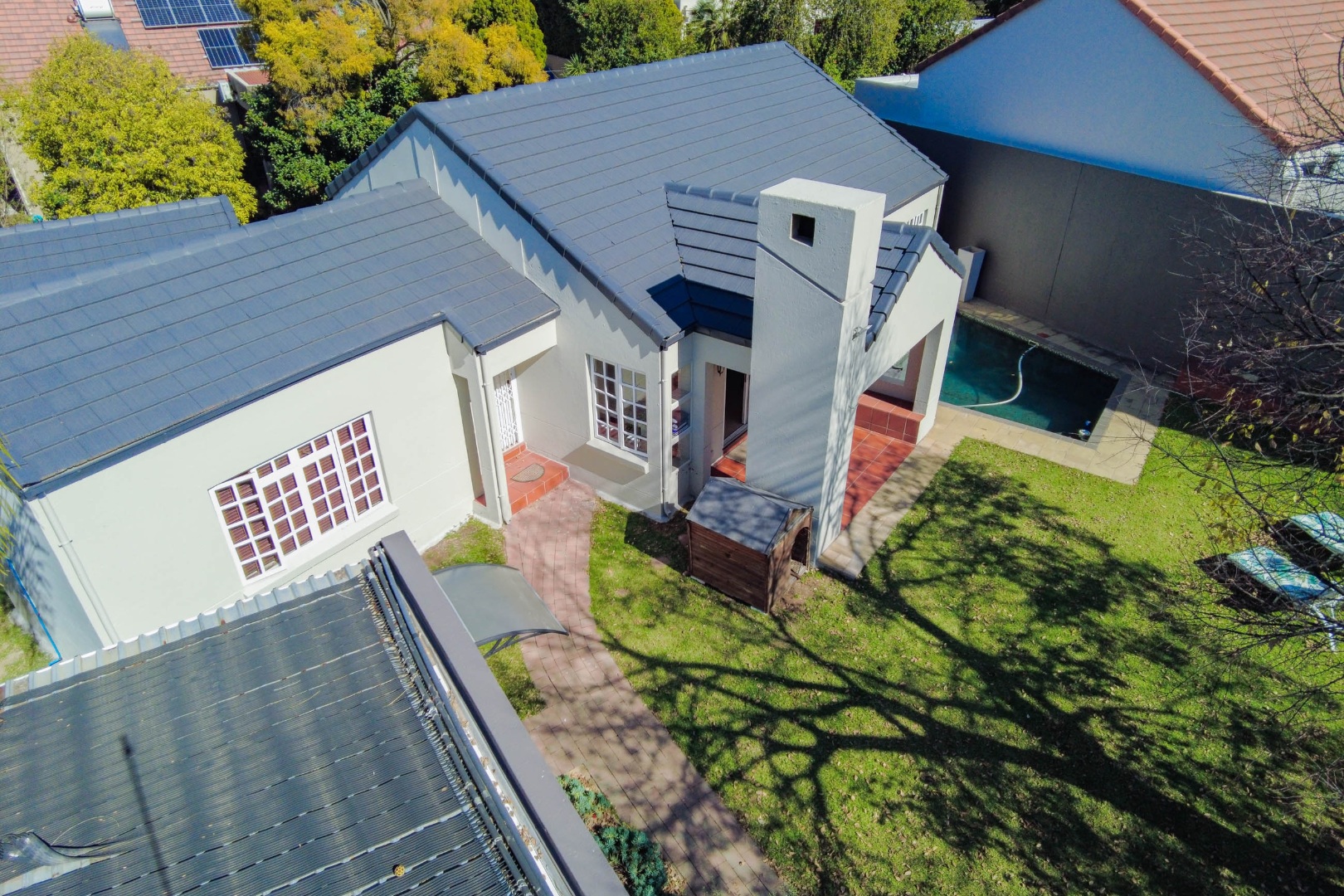 3 Bedroom House For Sale in Lonehill RE/MAX™ of Southern Africa