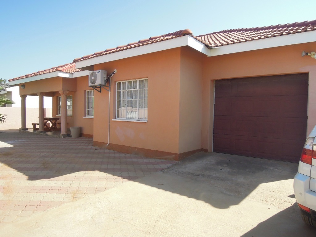 Apartments and flats to rent in Gaborone, South East District RE/MAX