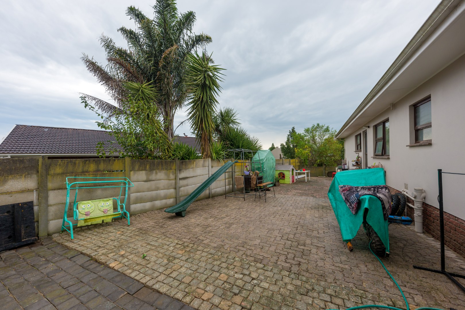 3 Bedroom House For Sale in Denneoord RE/MAX™ of Southern Africa