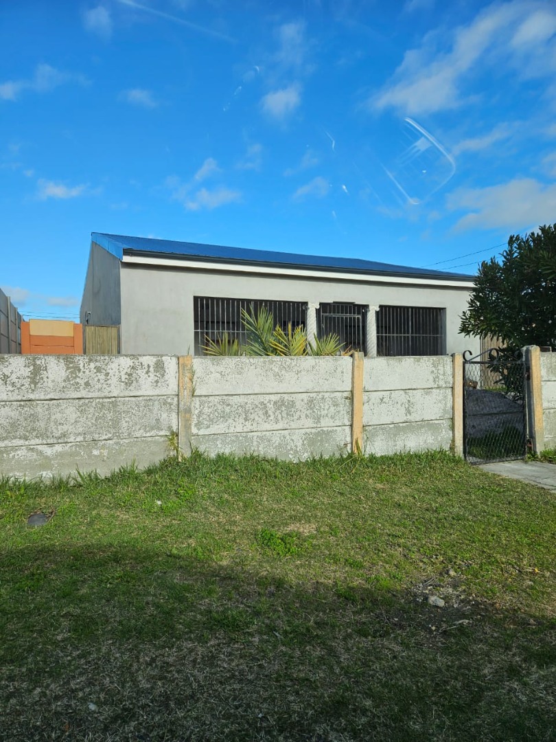 Property to rent in Grassy Park RE/MAX™ of Southern Africa