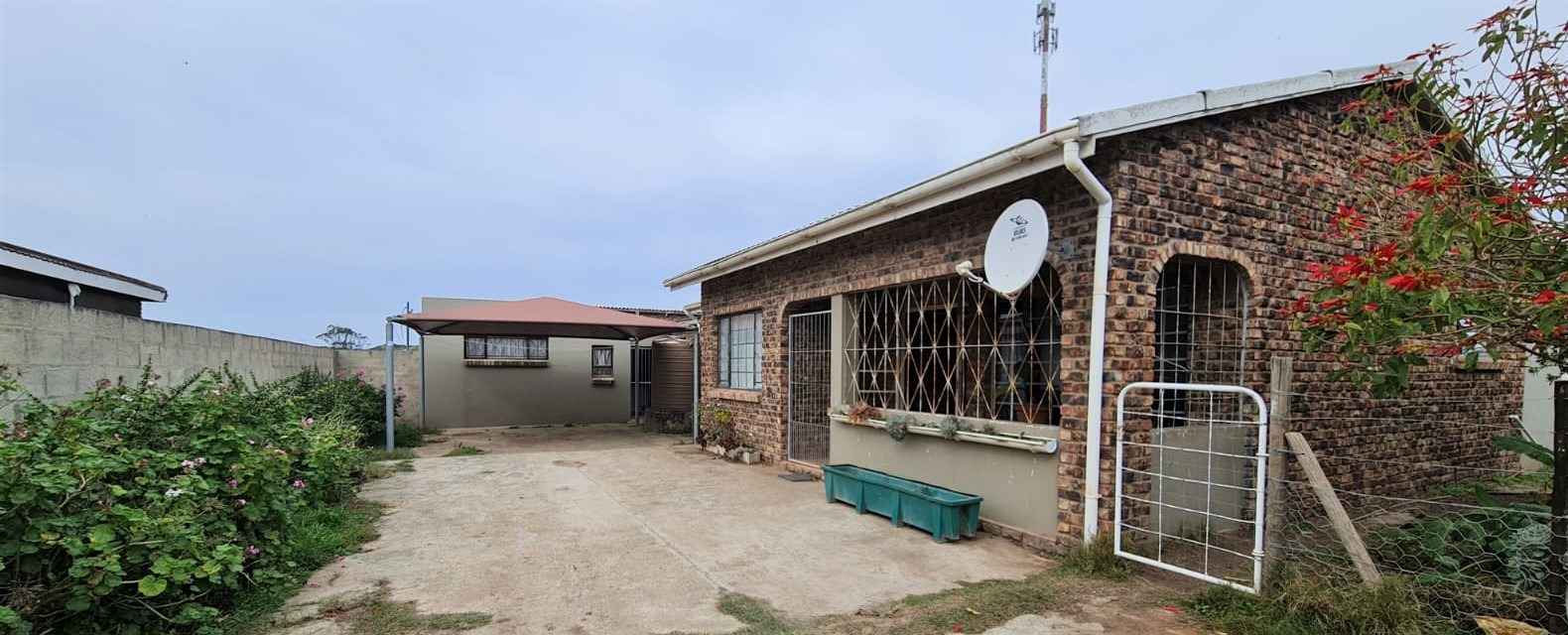 6 Bedroom House For Sale in Colchester RE/MAX™ of Southern Africa