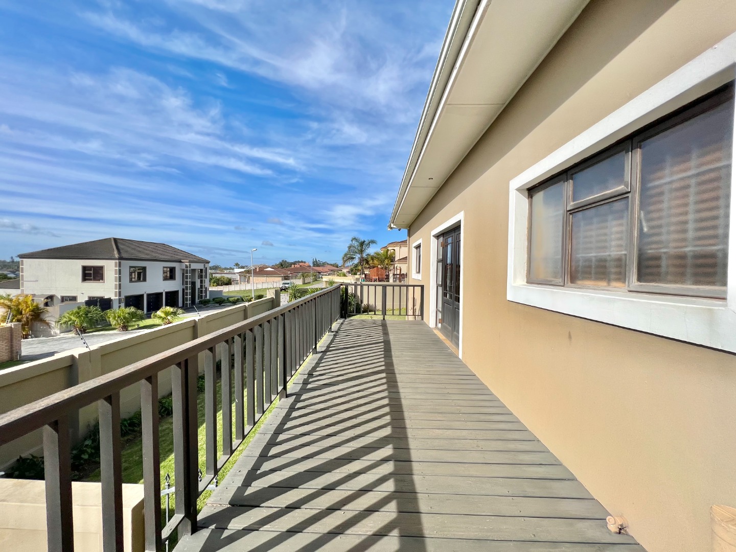 5 Bedroom House For Sale in Beverley Grove RE/MAX™ of Southern Africa