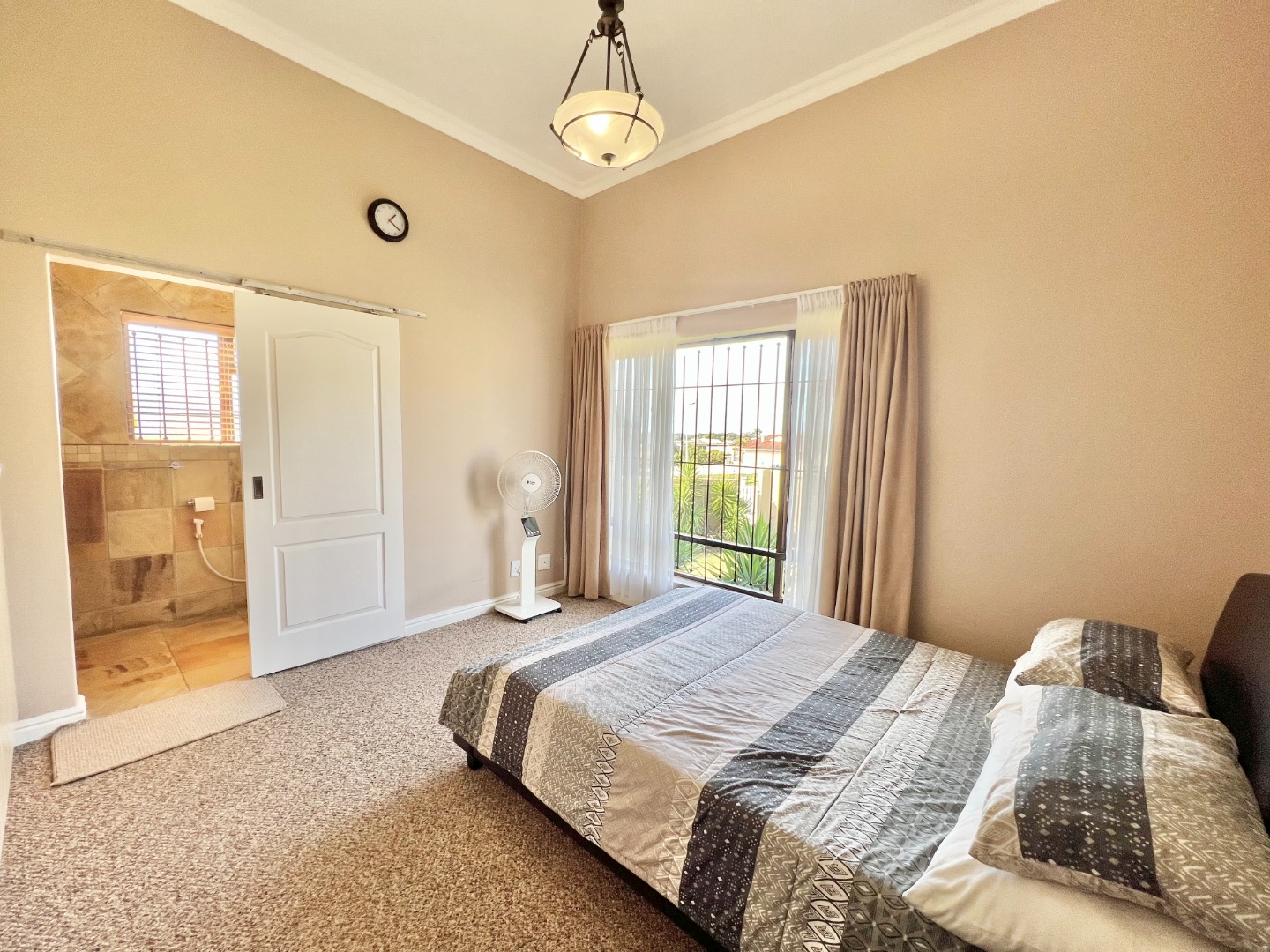 5 Bedroom House For Sale in Beverley Grove RE/MAX™ of Southern Africa