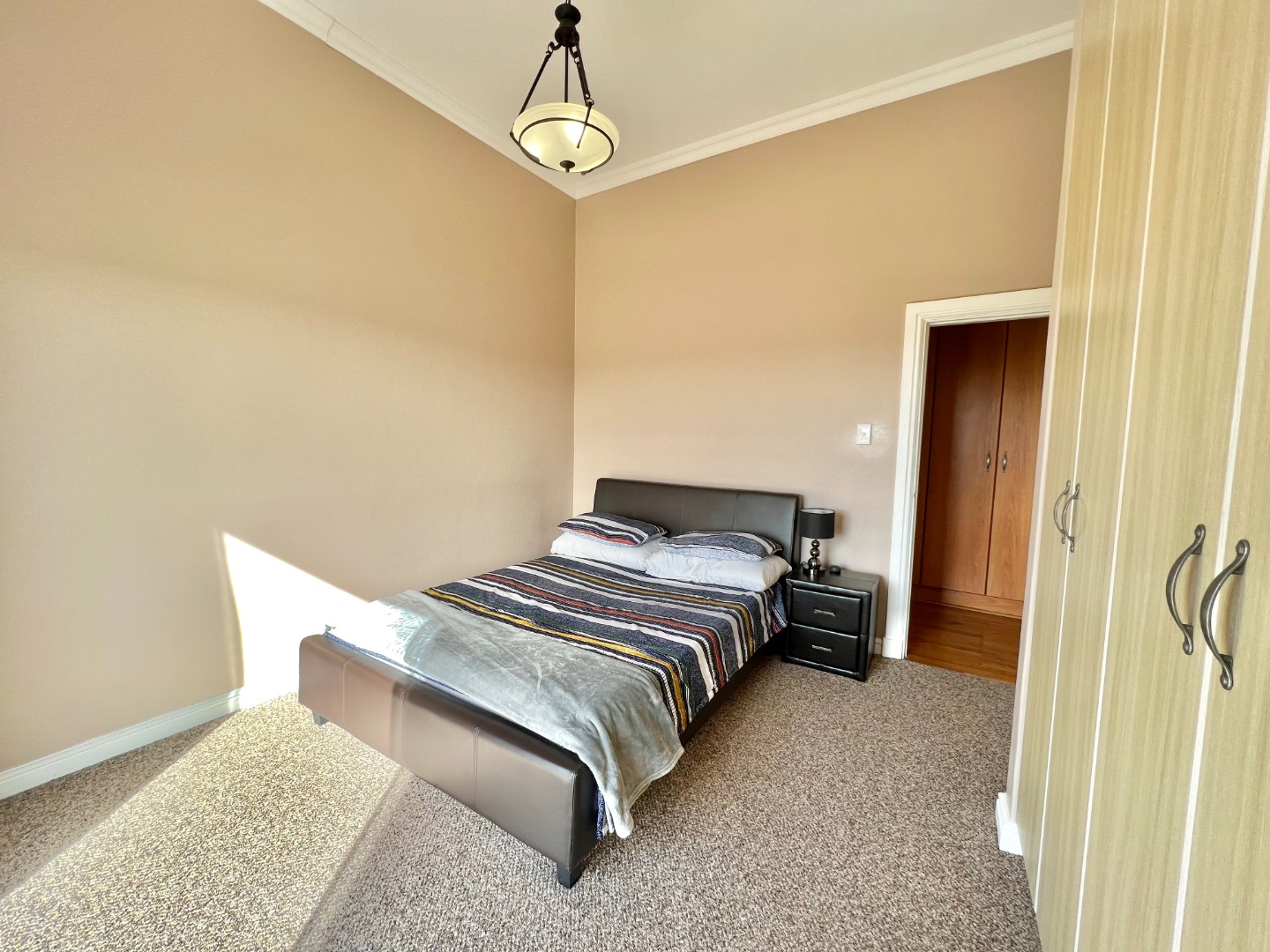 5 Bedroom House For Sale in Beverley Grove RE/MAX™ of Southern Africa