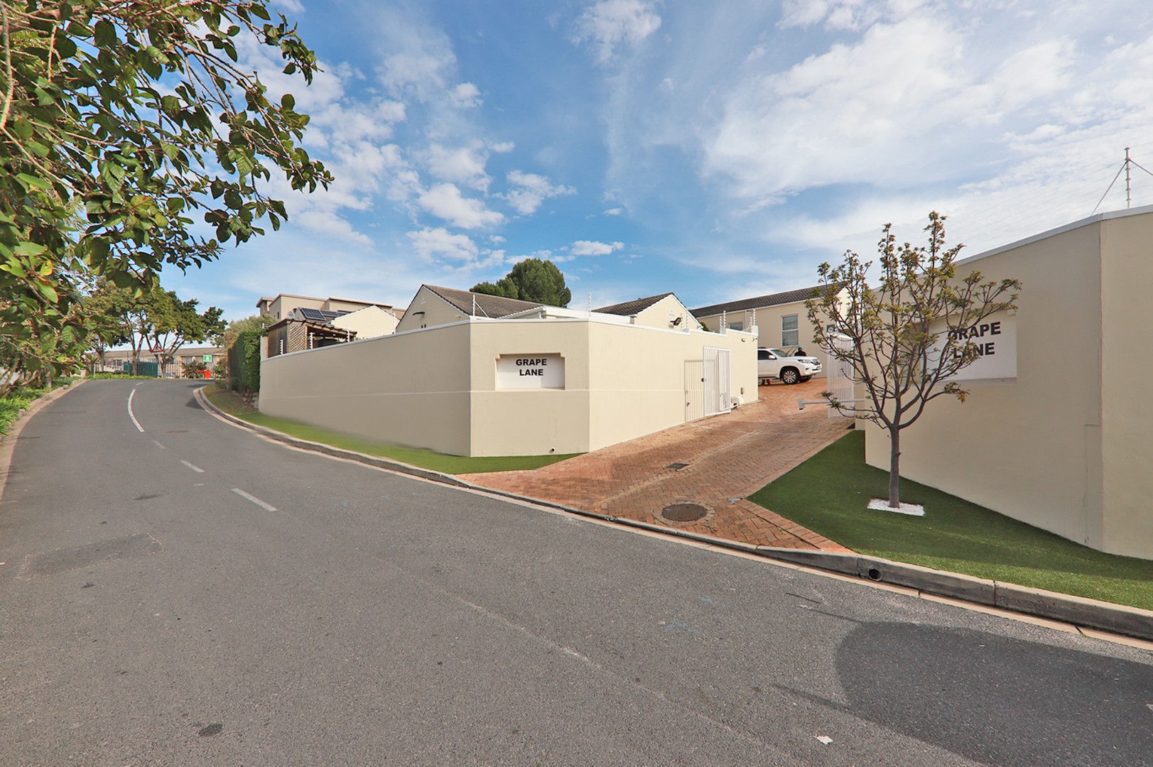 3 Bedroom House For Sale in Plumstead RE/MAX™ of Southern Africa