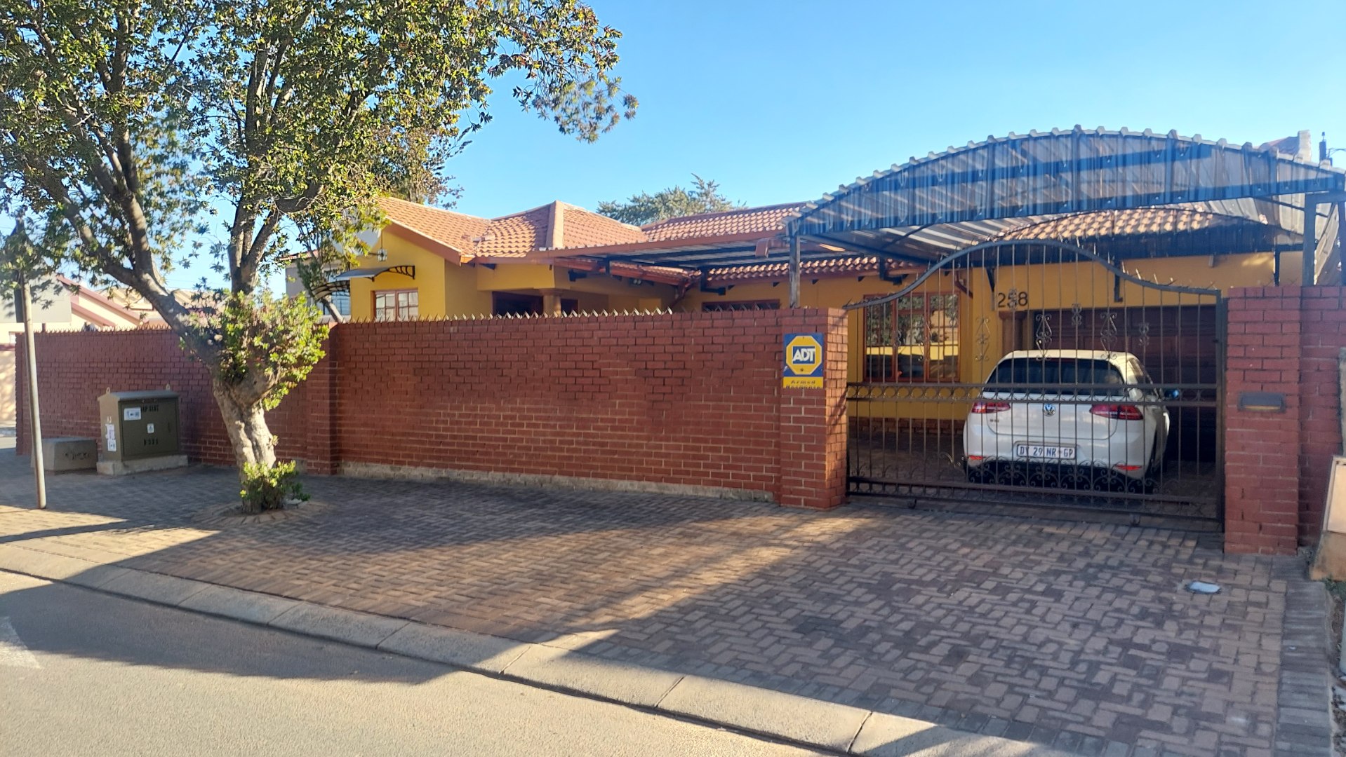 Property for sale in Ormonde View RE/MAX™ of Southern Africa