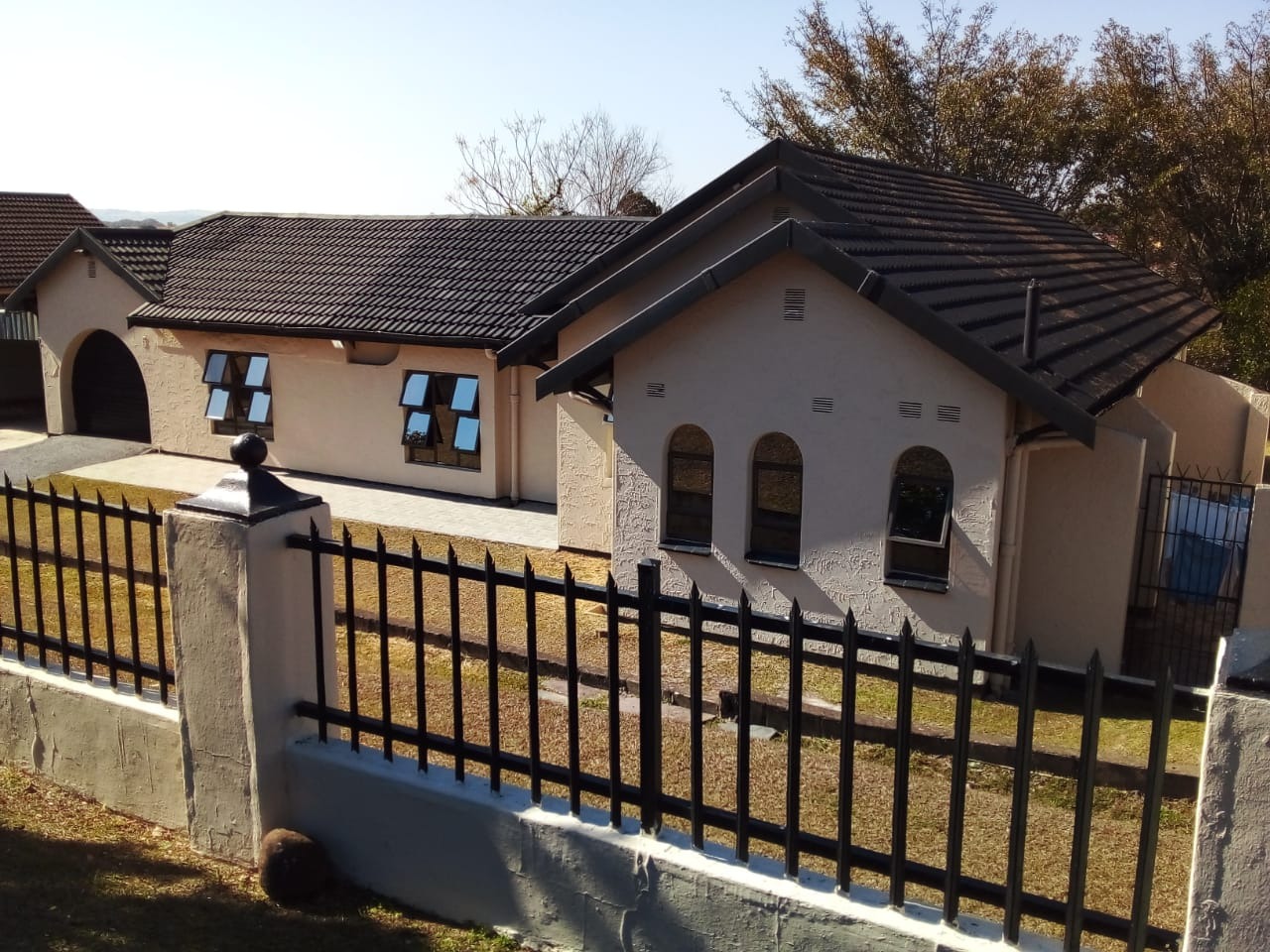 5 Bedroom House For Sale in Bisley RE/MAX™ of Southern Africa
